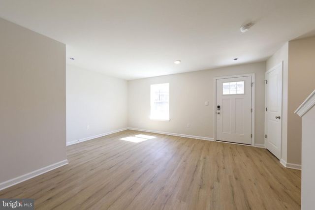 23 E CLEMENTON RD, Gibbsboro, NJ 08026