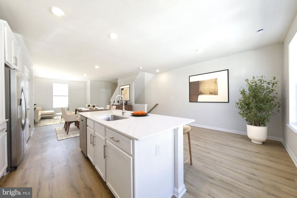 23 E CLEMENTON RD, Gibbsboro, NJ 08026