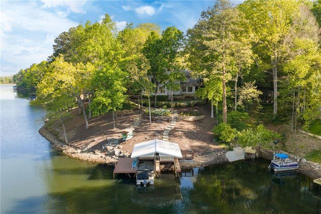 594 Hilltop Lane, Berkeley Lake, GA 30096