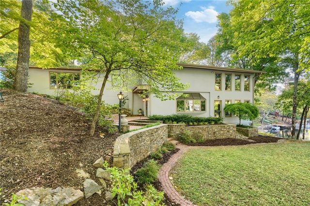 594 Hilltop Lane, Berkeley Lake, GA 30096