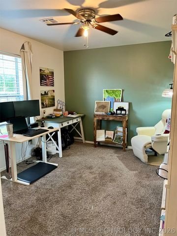 9922 N 120th Avenue E, Owasso, OK 74055