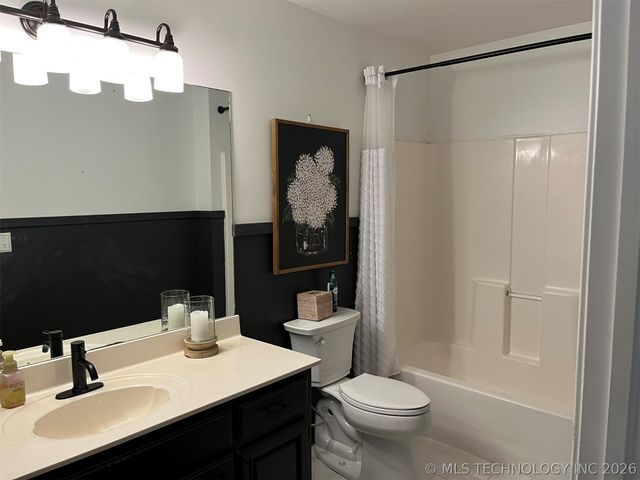 9922 N 120th Avenue E, Owasso, OK 74055