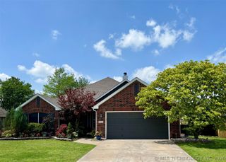 9922 N 120th Avenue E, Owasso, OK 74055