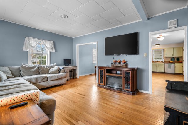 66 Bedel Street, Manchester, NH 03102