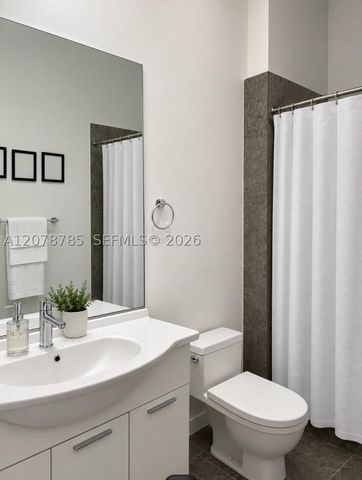 475 Brickell Ave 1410, Miami, FL 33131