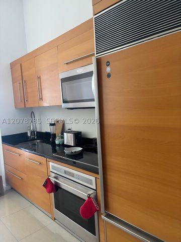 475 Brickell Ave 1410, Miami, FL 33131