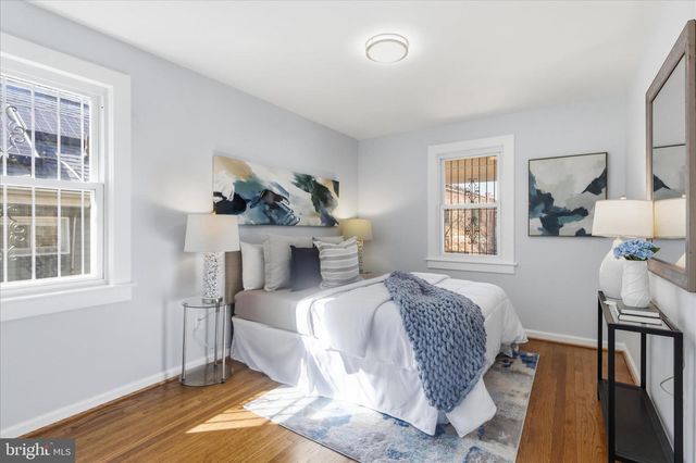 4029 GAULT PL NE, Washington, DC 20019