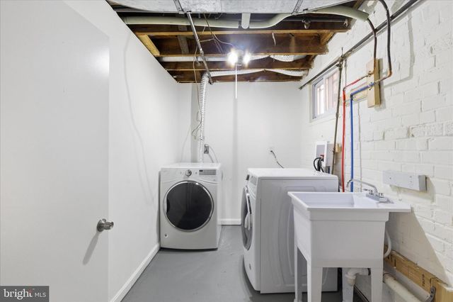 4029 GAULT PL NE, Washington, DC 20019