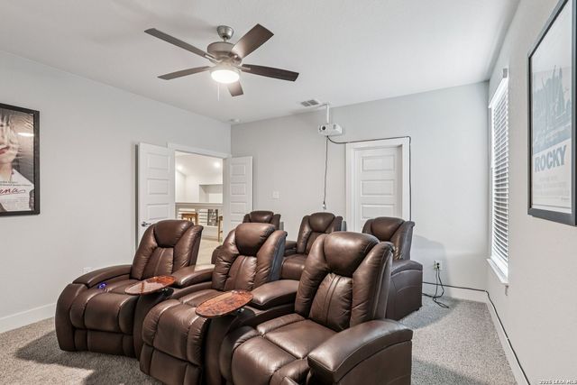 156 Moon, Castroville, TX 78009