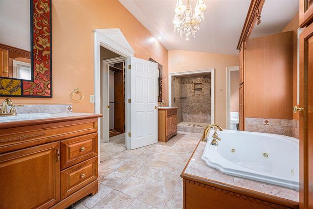 1761 Chevy Chase Boulevard, Kalamazoo, MI 49008