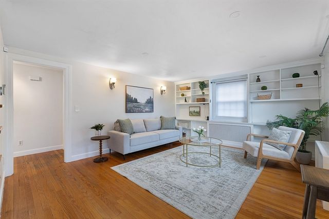 553 Elm St, Marlborough, MA 01752