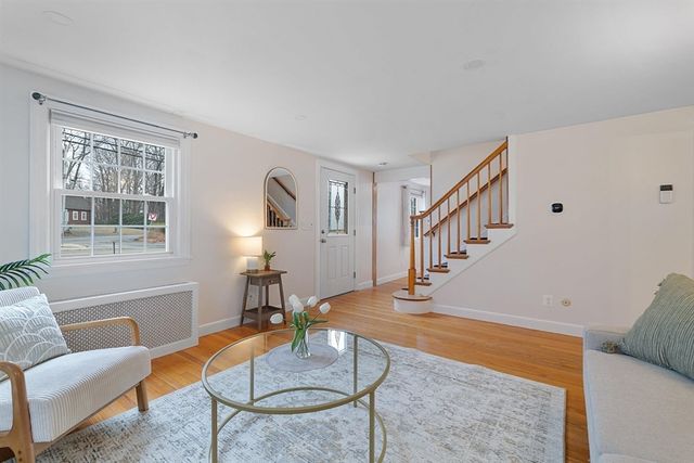 553 Elm St, Marlborough, MA 01752