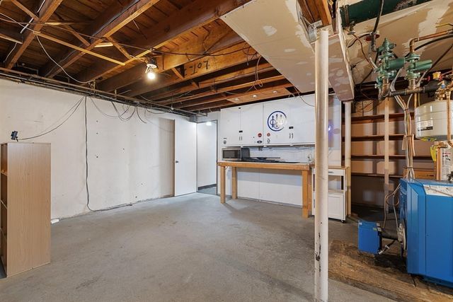 553 Elm St, Marlborough, MA 01752