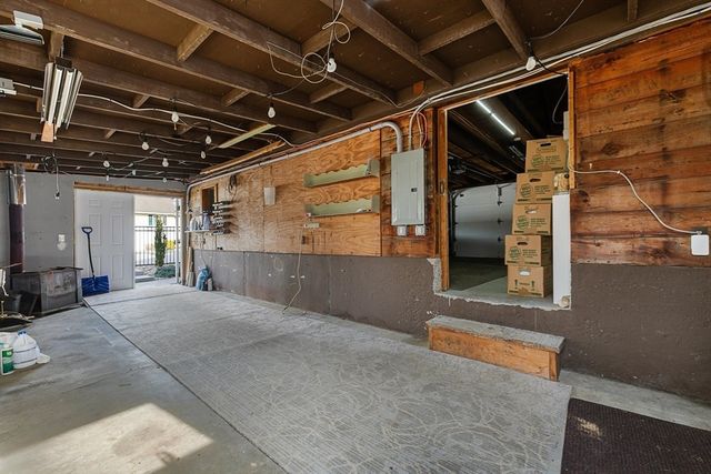 553 Elm St, Marlborough, MA 01752