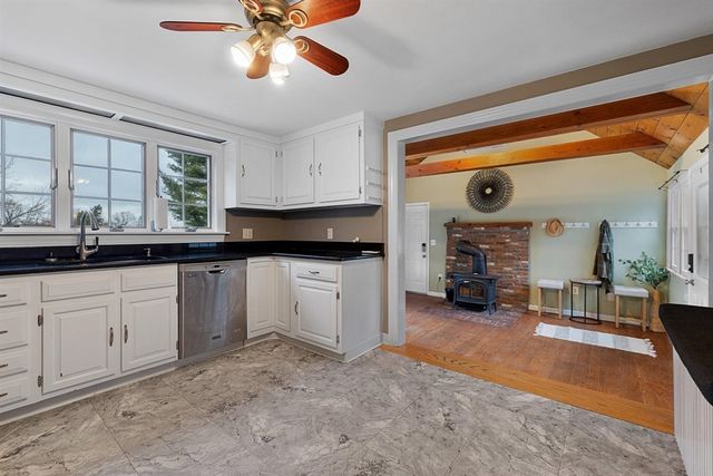 553 Elm St, Marlborough, MA 01752