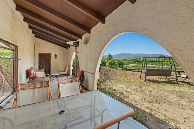 35820 Pauba Road, Temecula, CA 92592