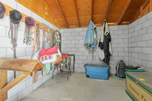 35820 Pauba Road, Temecula, CA 92592