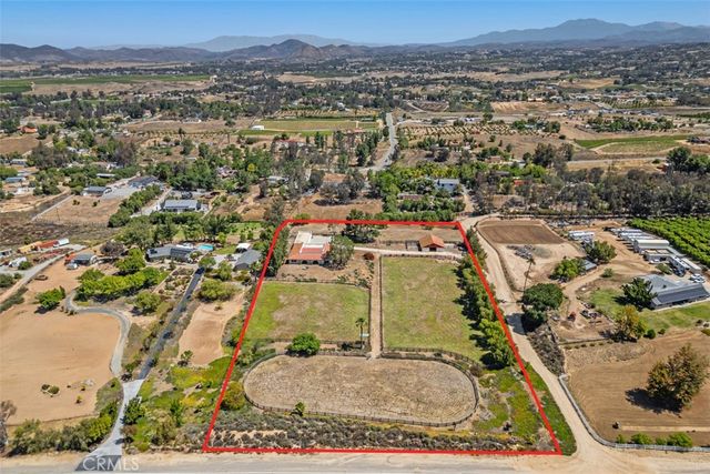 35820 Pauba Road, Temecula, CA 92592