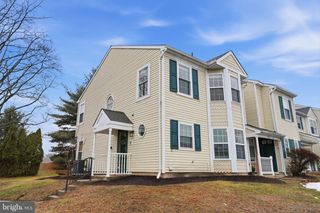 37 VAN HORN PL, Holland, PA 18966
