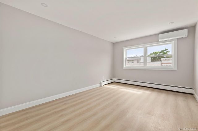 40 Autumn Avenue, Brooklyn, NY 11208