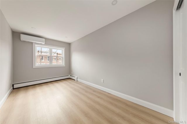 40 Autumn Avenue, Brooklyn, NY 11208