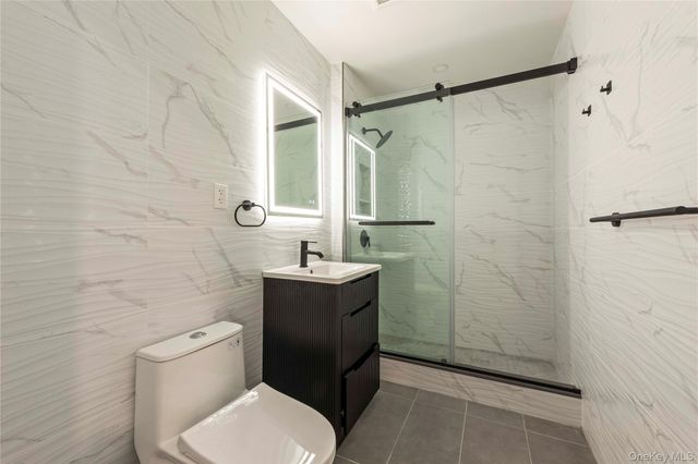 40 Autumn Avenue, Brooklyn, NY 11208