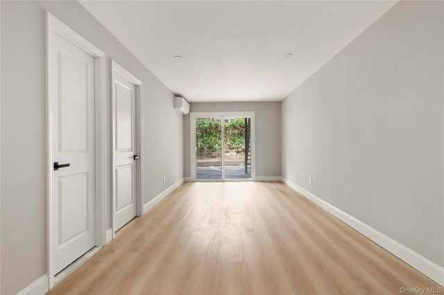 40 Autumn Avenue, Brooklyn, NY 11208