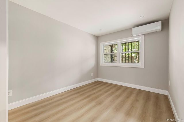 40 Autumn Avenue, Brooklyn, NY 11208