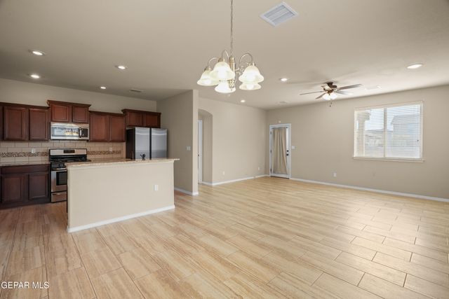 7524 EAGLE VISTA Drive, El Paso, TX 79911