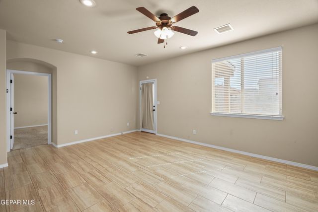 7524 EAGLE VISTA Drive, El Paso, TX 79911