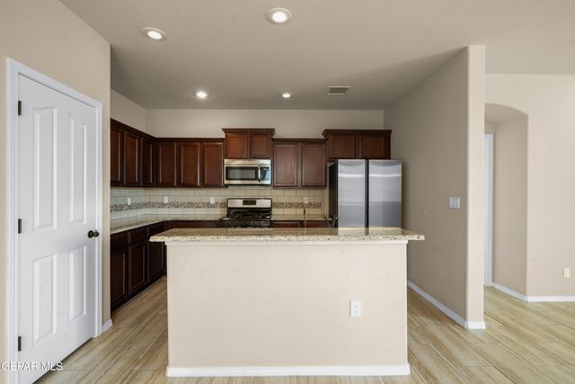 7524 EAGLE VISTA Drive, El Paso, TX 79911