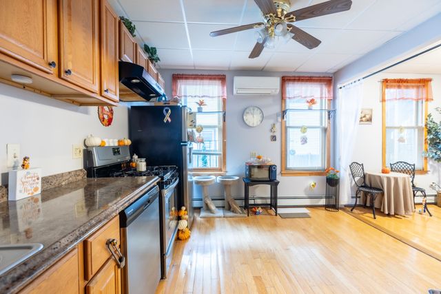 119 M Street, Boston, MA 02127