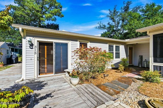 315 NE 40th Street, Oak Island, NC 28465