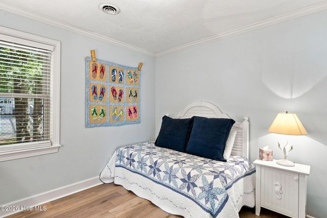 315 NE 40th Street, Oak Island, NC 28465
