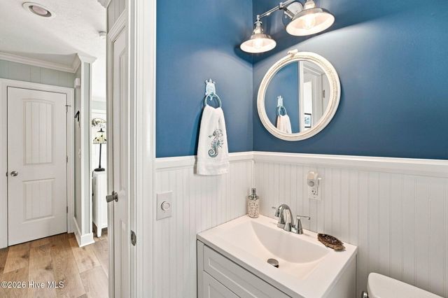 315 NE 40th Street, Oak Island, NC 28465