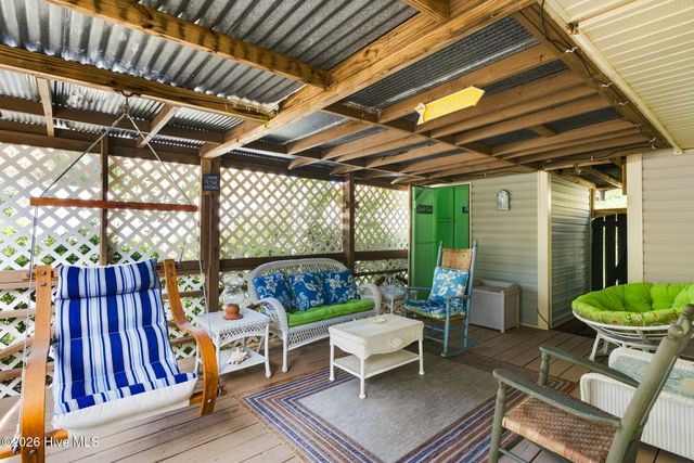 315 NE 40th Street, Oak Island, NC 28465