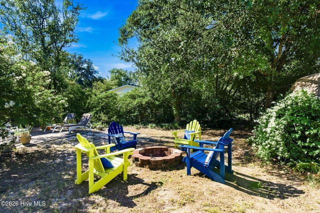 315 NE 40th Street, Oak Island, NC 28465