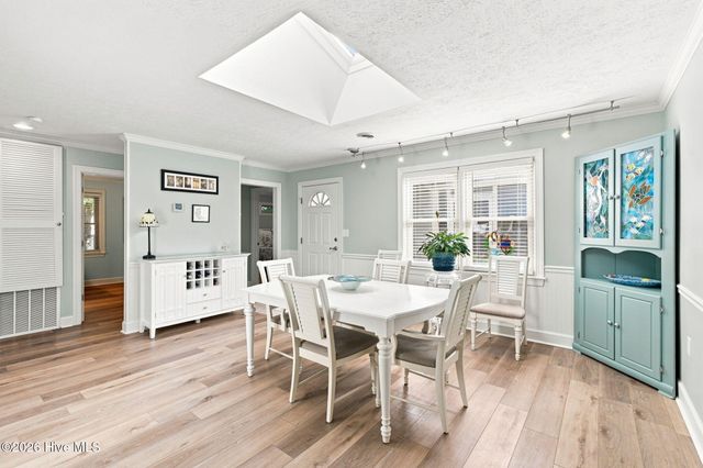 315 NE 40th Street, Oak Island, NC 28465