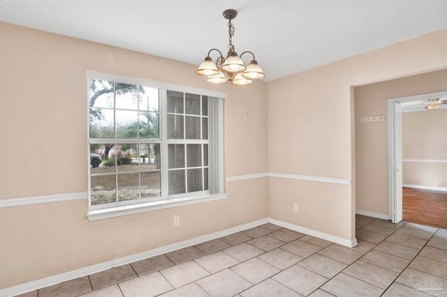 1024 Oak View Dr, Pensacola, FL 32506