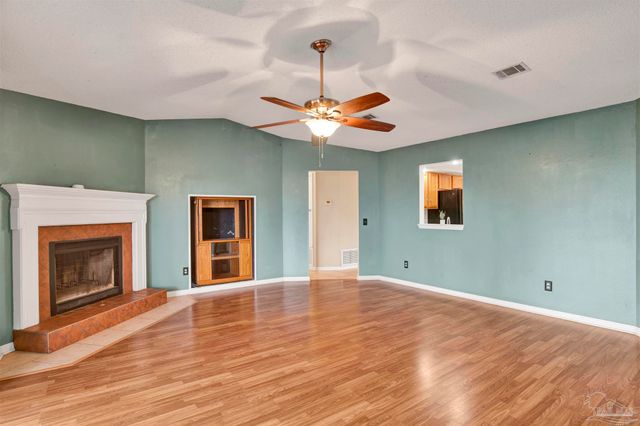 1024 Oak View Dr, Pensacola, FL 32506