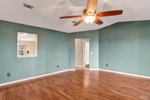 1024 Oak View Dr, Pensacola, FL 32506