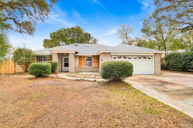 1024 Oak View Dr, Pensacola, FL 32506