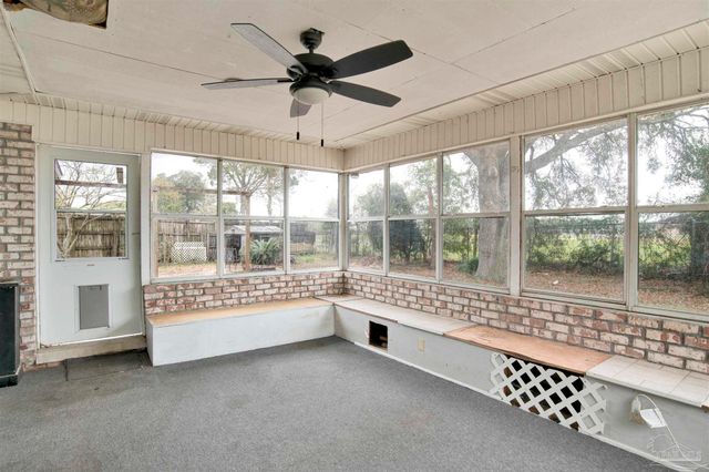 1024 Oak View Dr, Pensacola, FL 32506