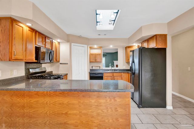 1024 Oak View Dr, Pensacola, FL 32506