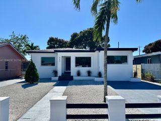 542 E 20th Street, Hialeah, FL 33013