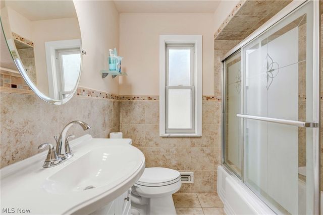 24037 Mastick Road, North Olmsted, OH 44070