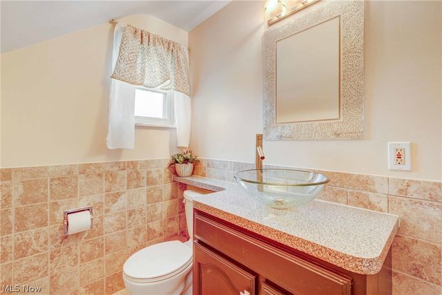 24037 Mastick Road, North Olmsted, OH 44070