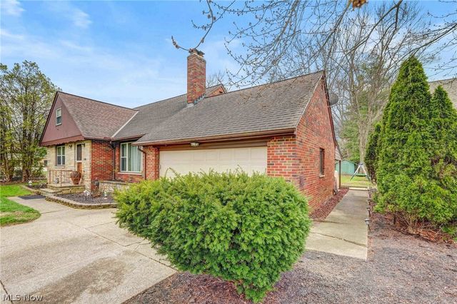 24037 Mastick Road, North Olmsted, OH 44070