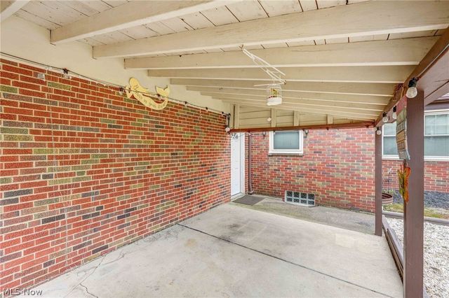 24037 Mastick Road, North Olmsted, OH 44070