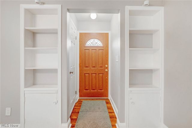 24037 Mastick Road, North Olmsted, OH 44070